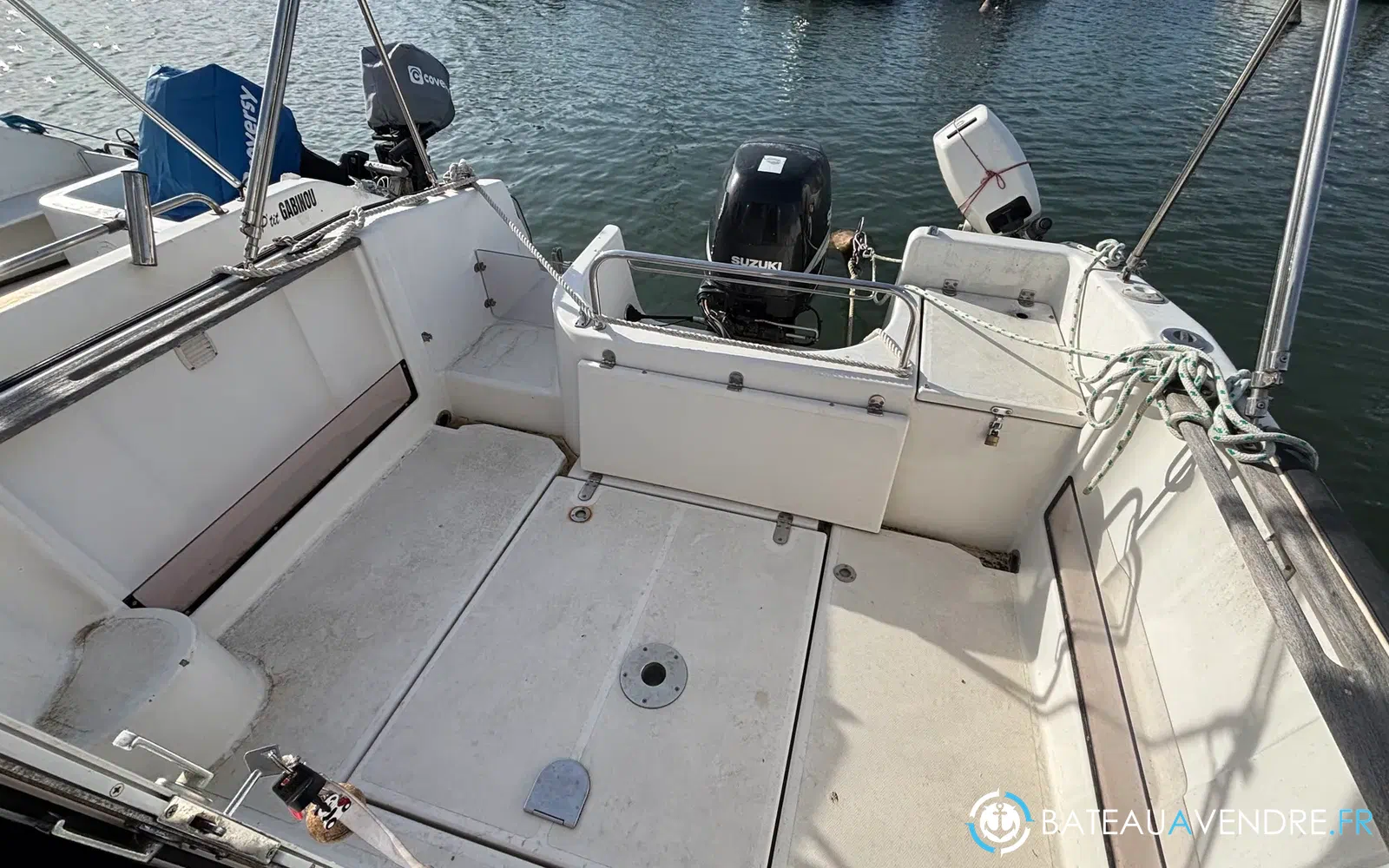 slider 17 Pacific Craft 560 Timonier