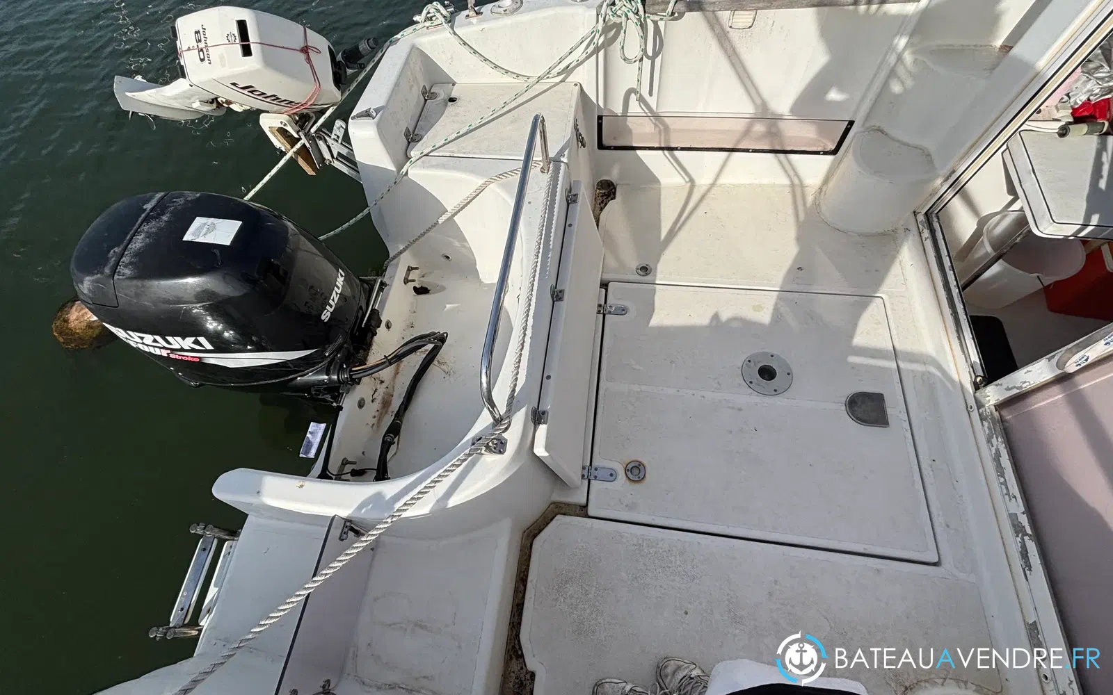 slider 18 Pacific Craft 560 Timonier