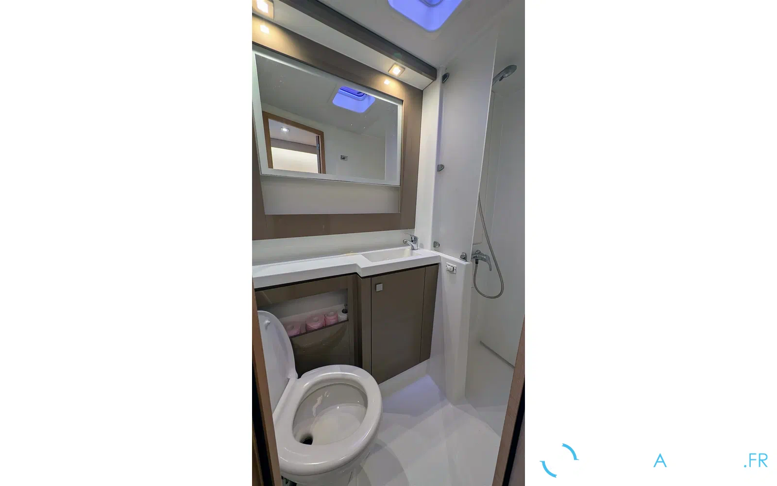 slider 14 Fountaine Pajot Saba 50