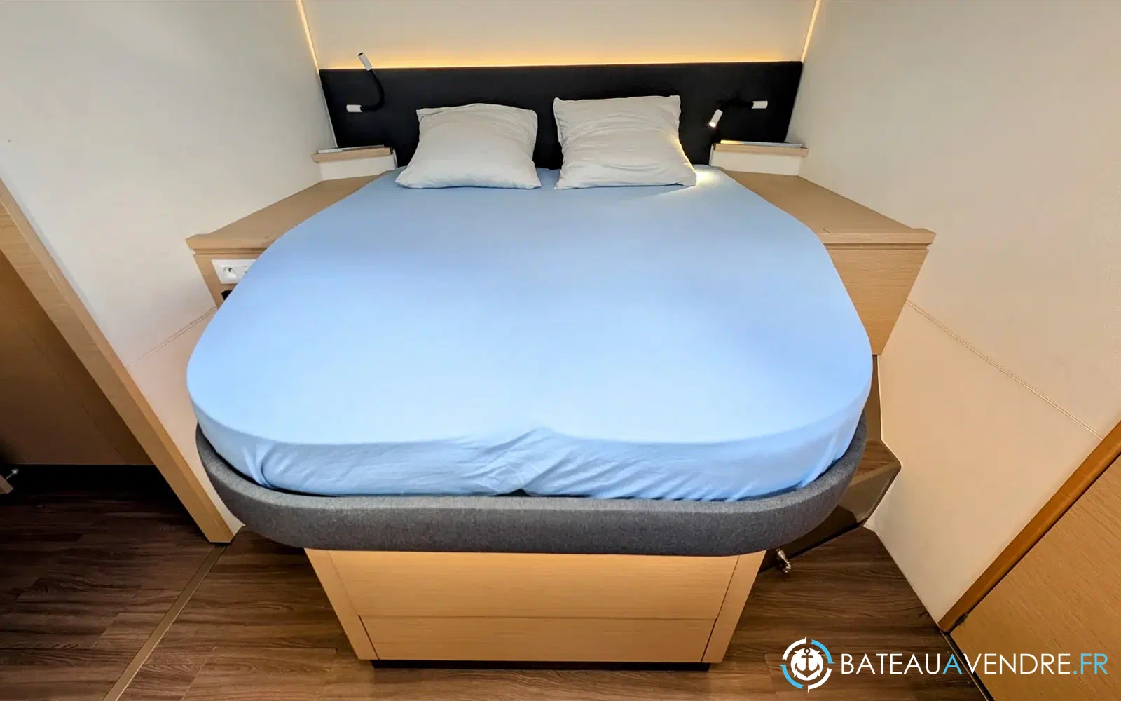 slider 15 Fountaine Pajot Saba 50