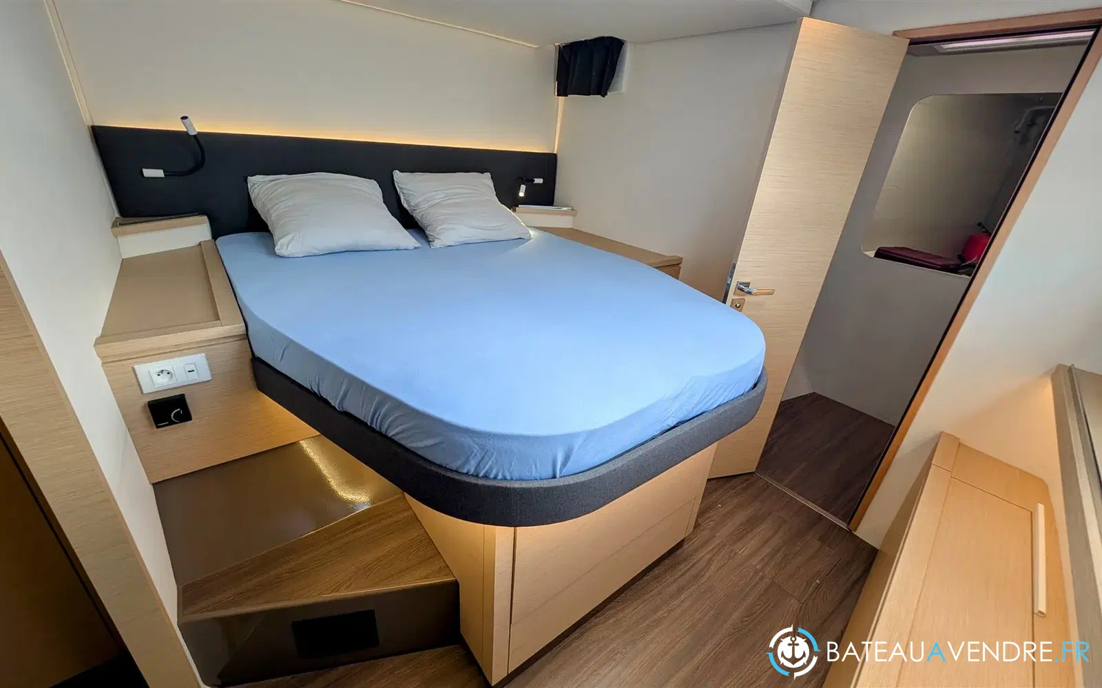 slider 16 Fountaine Pajot Saba 50