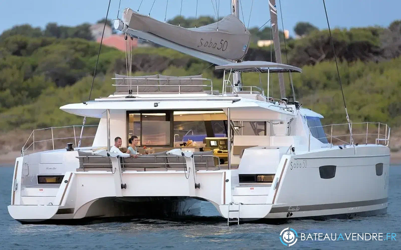 slider 1 Fountaine Pajot Saba 50