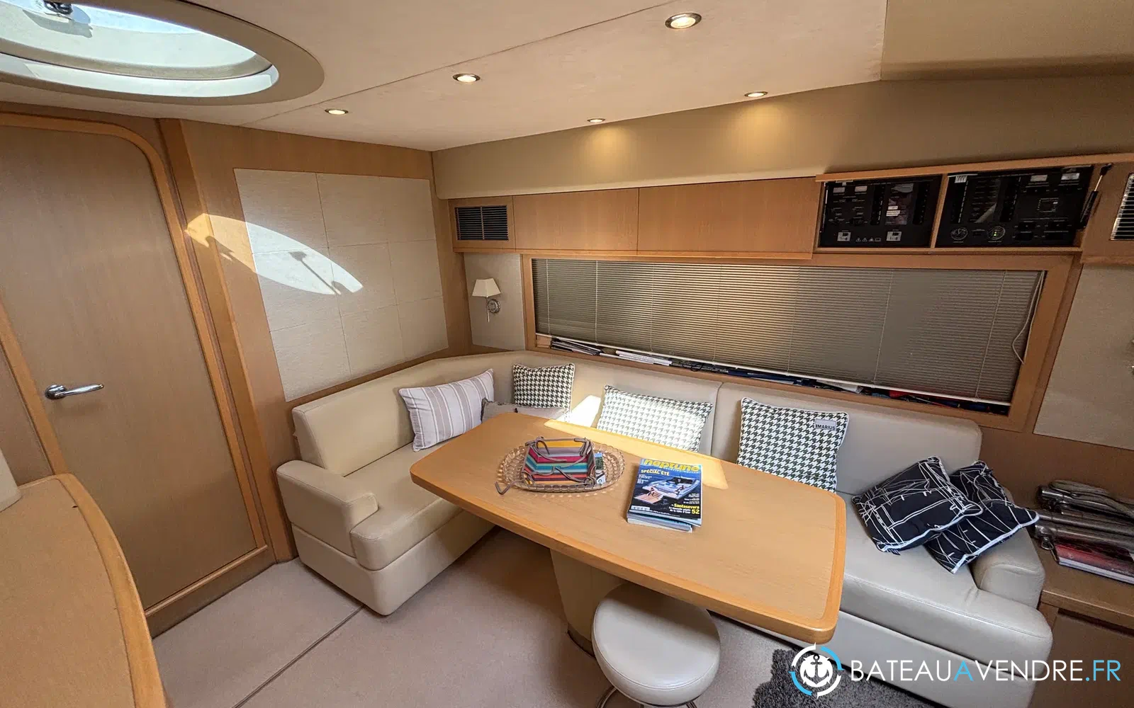 slider 12 Princess V53