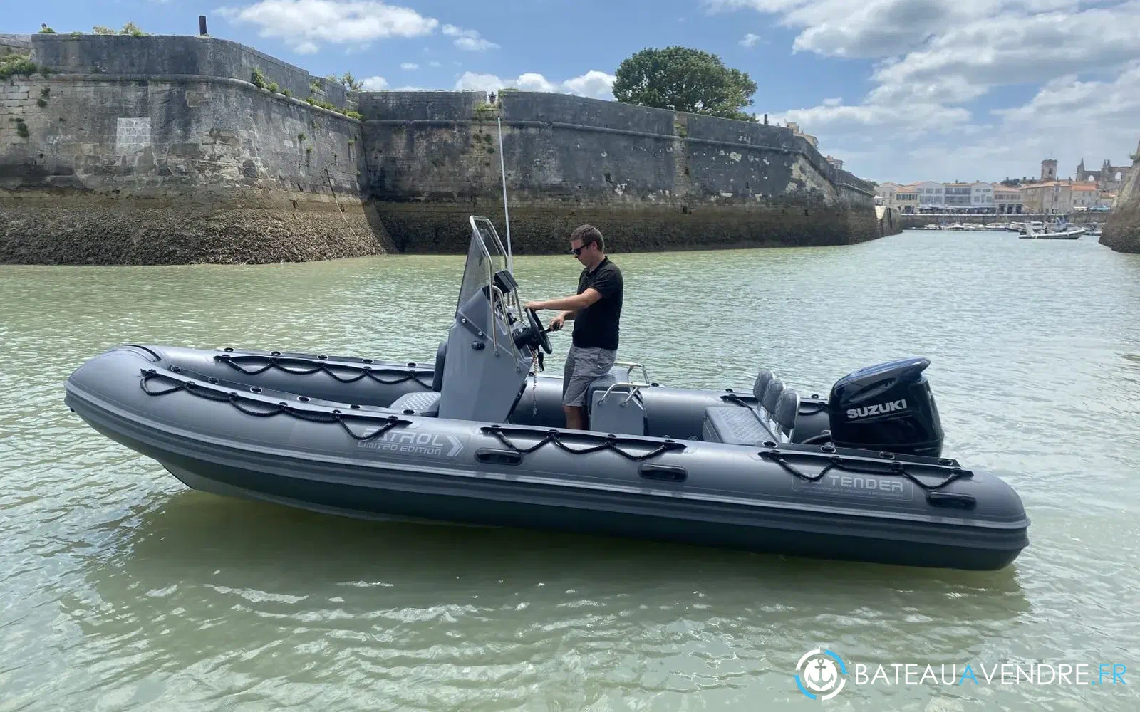 slider 0 3D Tender Patrol 600