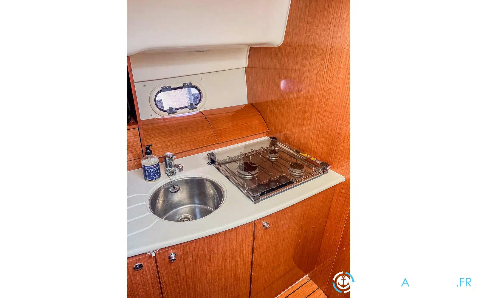 slider 28 Jeanneau Prestige 34 S