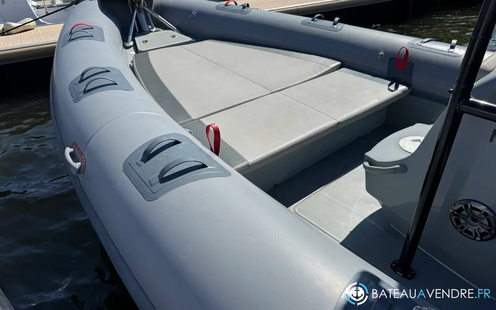 slider 5 Marshall M6 Touring