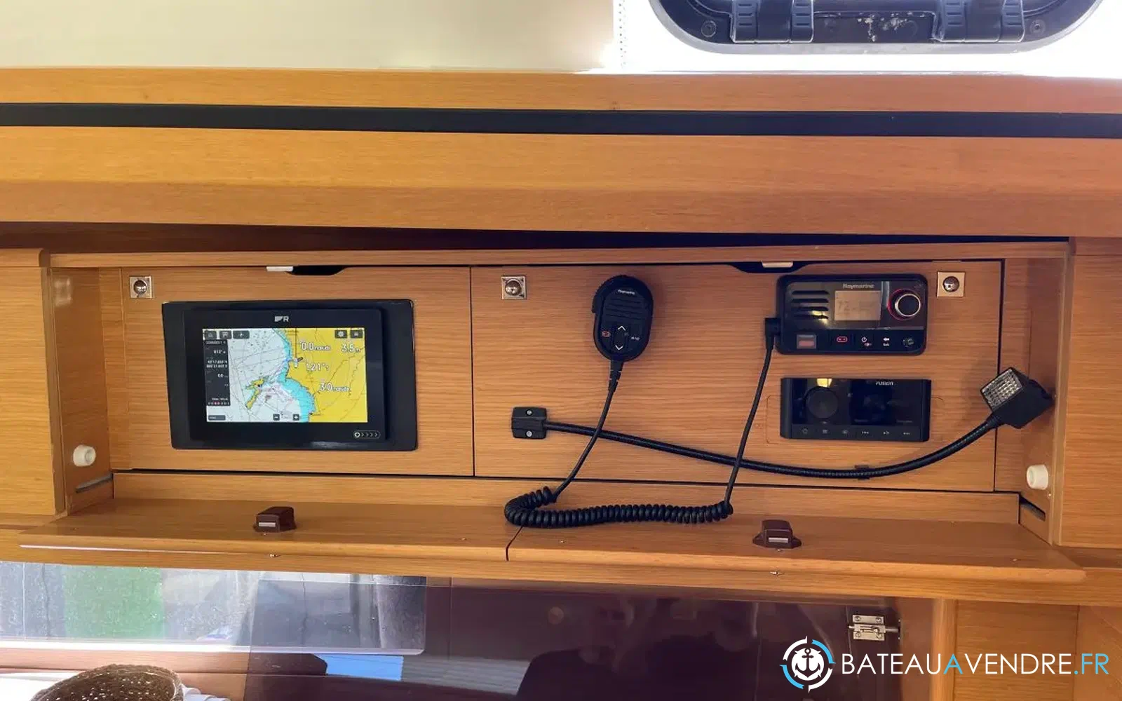slider 16 Dufour 512