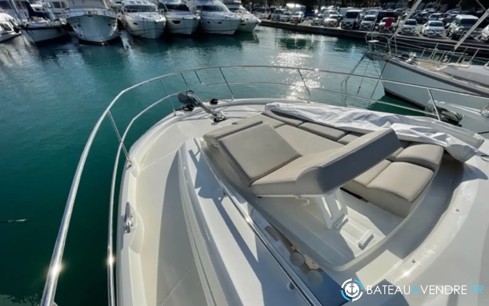 slider 4 Jeanneau Prestige 520 Fly
