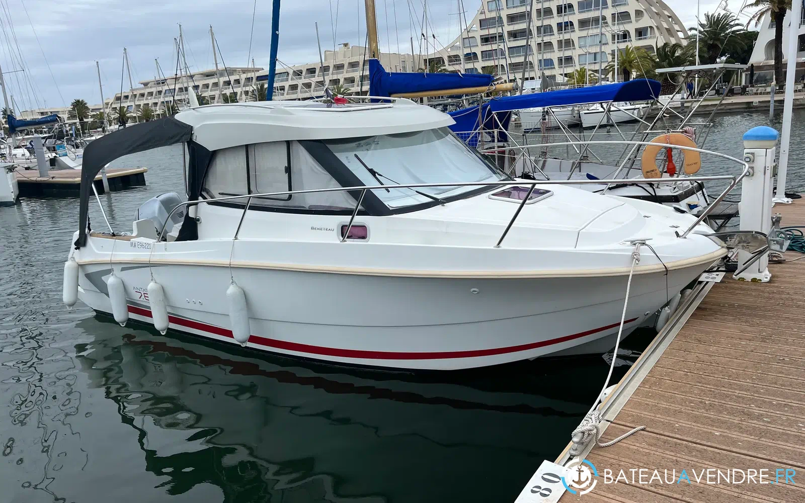 slider 0 Beneteau Antares 780 HB