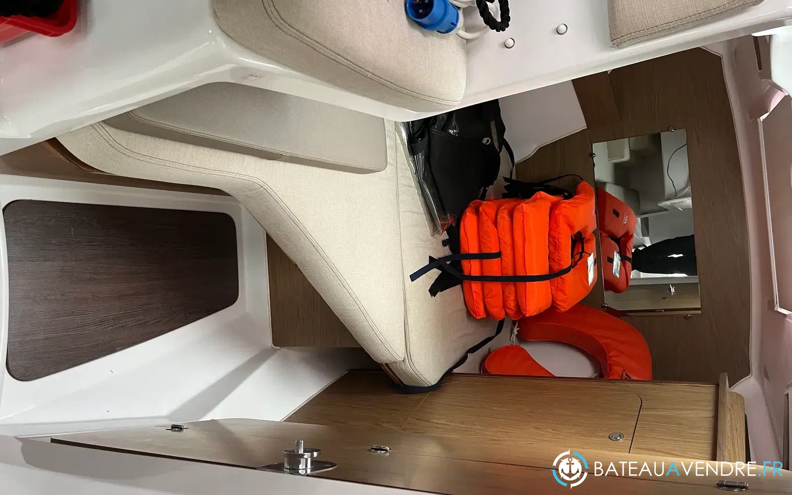 slider 26 Beneteau Antares 780 HB