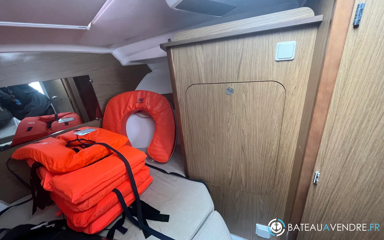 slider 28 Beneteau Antares 780 HB