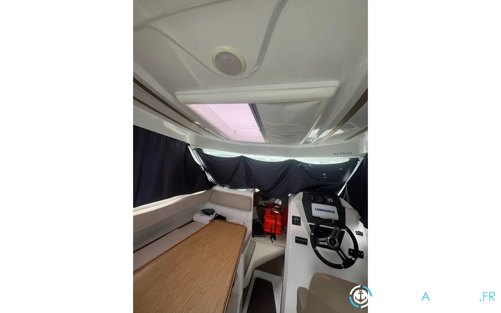 slider 33 Beneteau Antares 780 HB