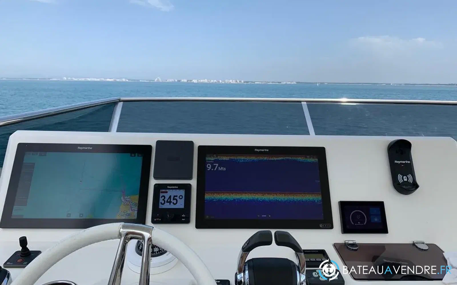 slider 25 Jeanneau Prestige 680