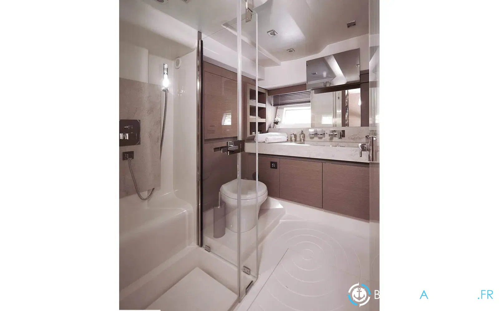 slider 20 Jeanneau Prestige 680