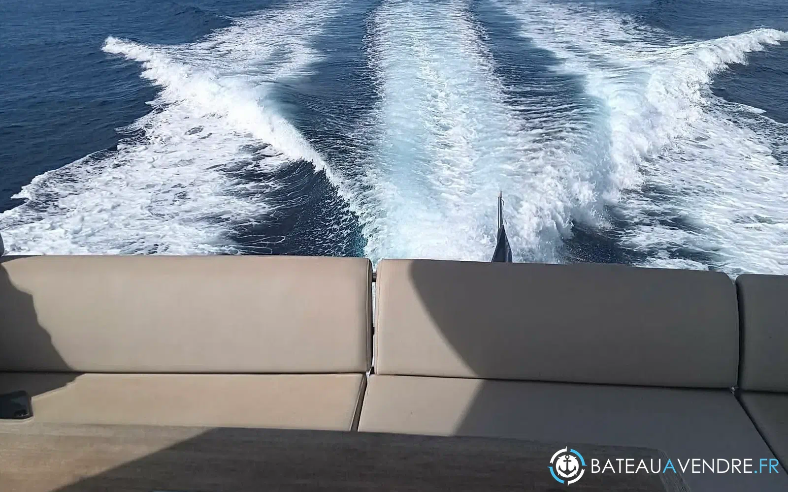 slider 38 Jeanneau Prestige 680