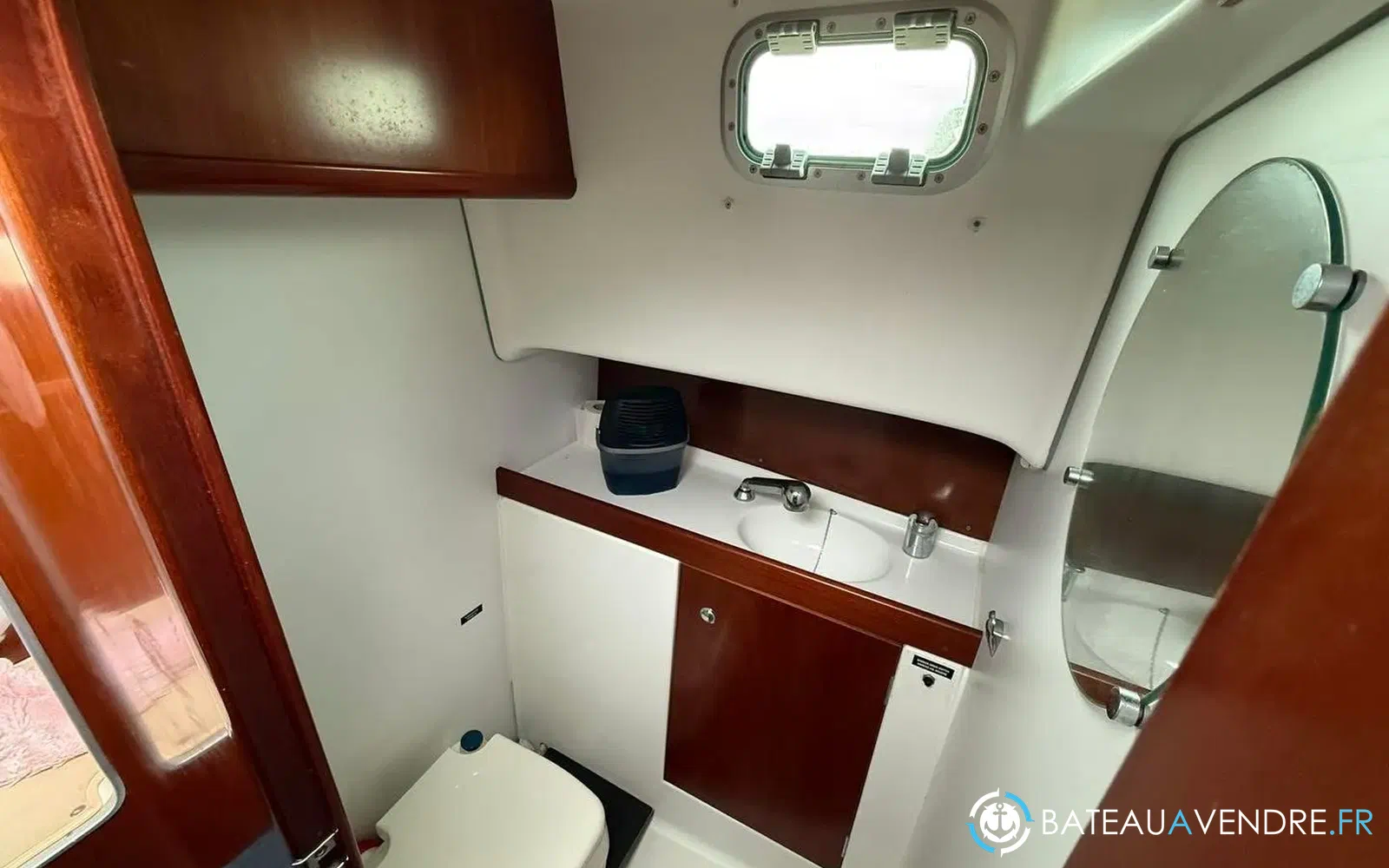 slider 17 Beneteau Antares 760