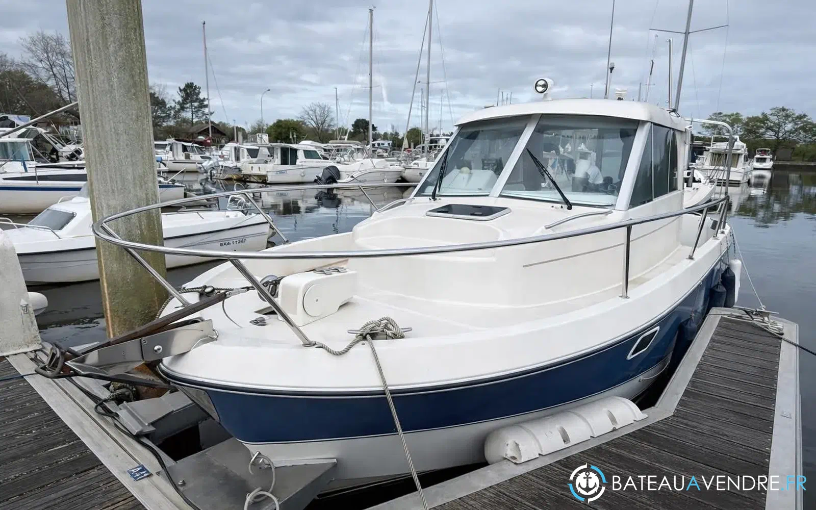 slider 1 Beneteau Antares 760