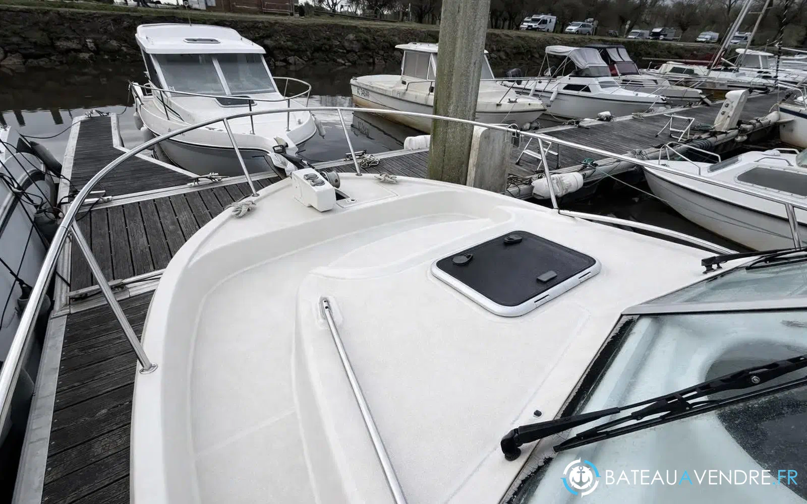 slider 3 Beneteau Antares 760