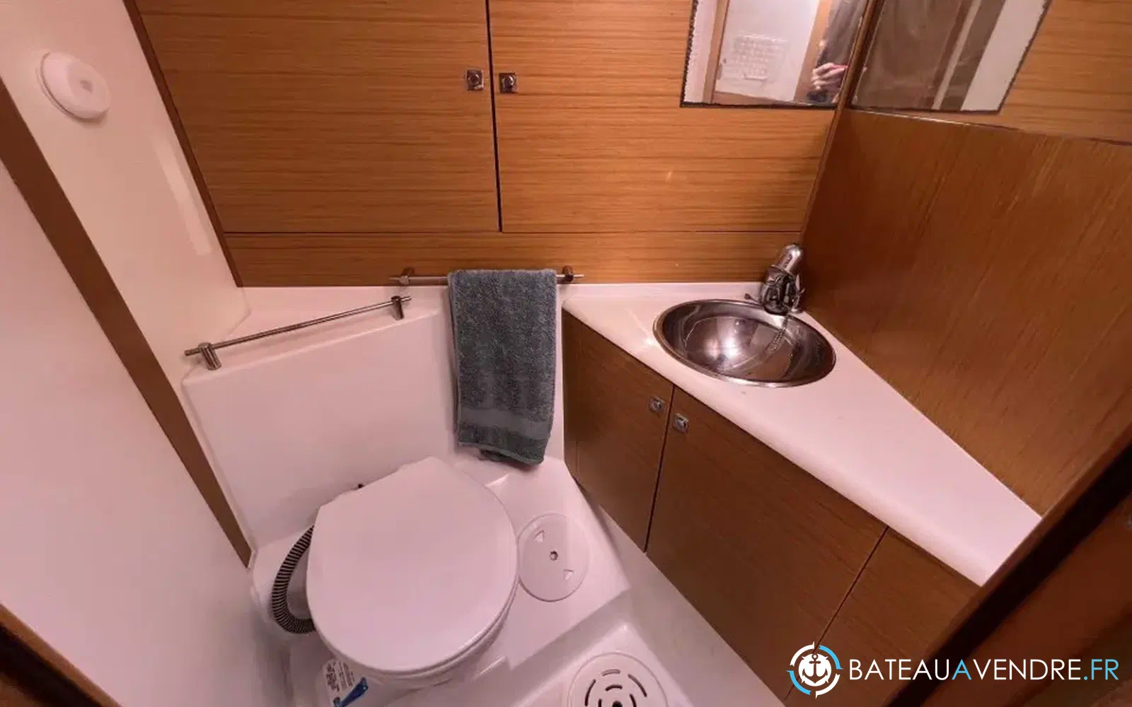 slider 22 Jeanneau Sun Odyssey 50 DS