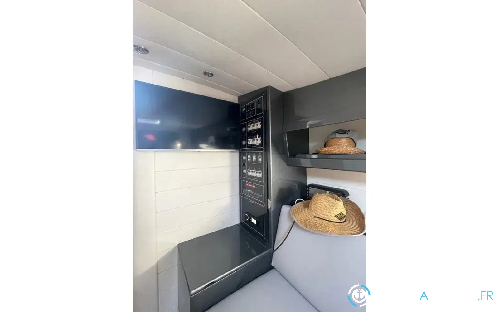 slider 19 Benetti 45