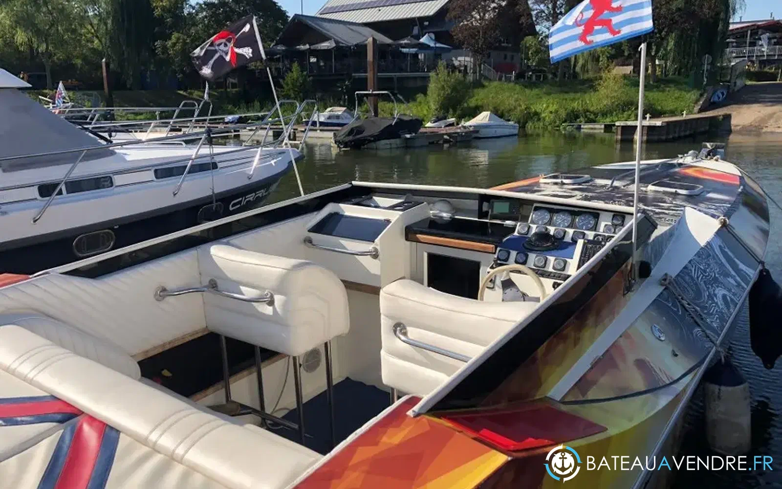 slider 4 Cougar 38 Sport