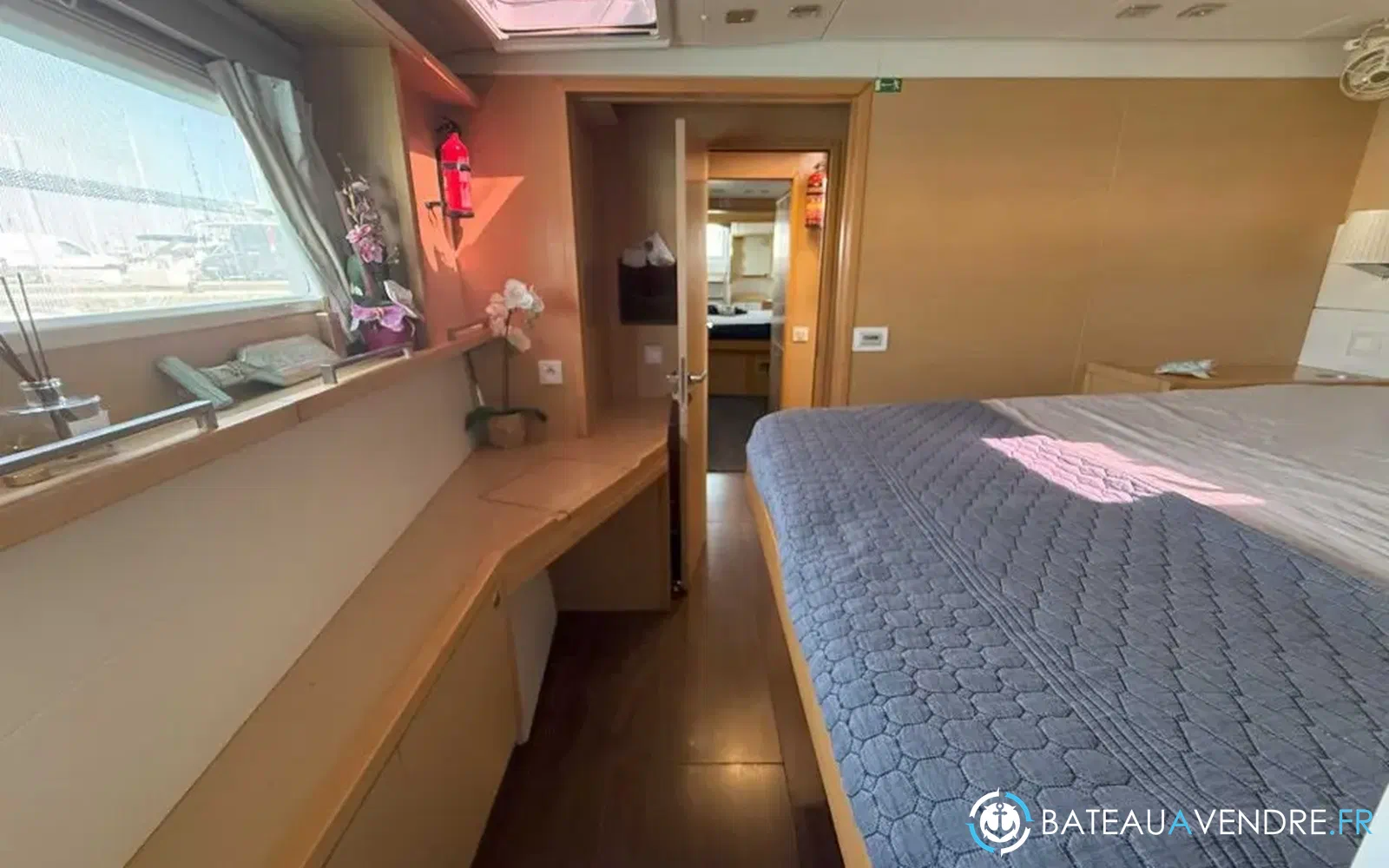 slider 21 Lagoon 560