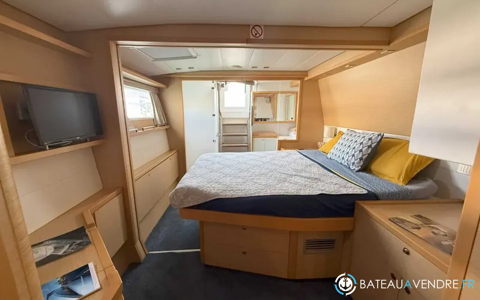 slider 22 Lagoon 560