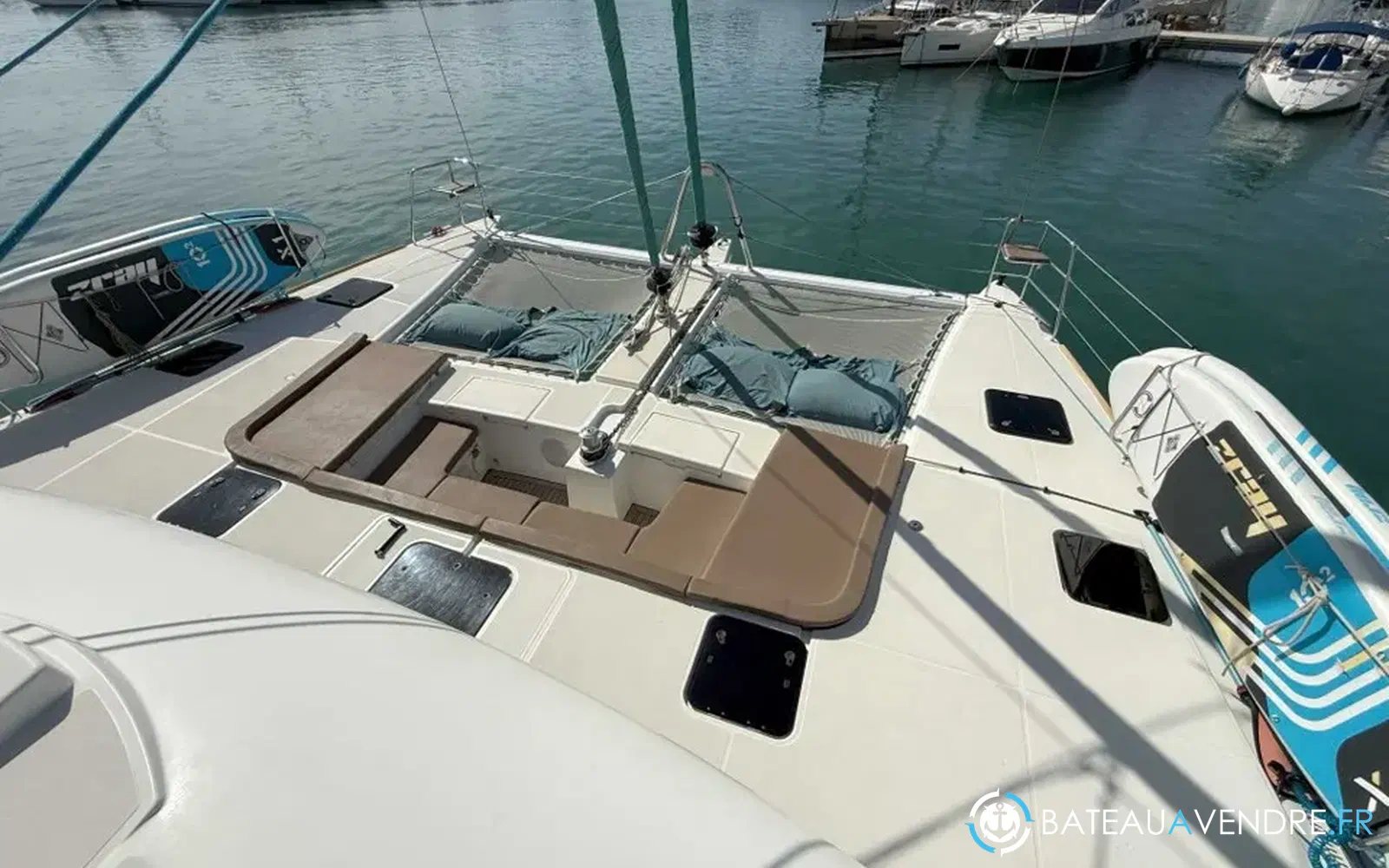 slider 4 Lagoon 560