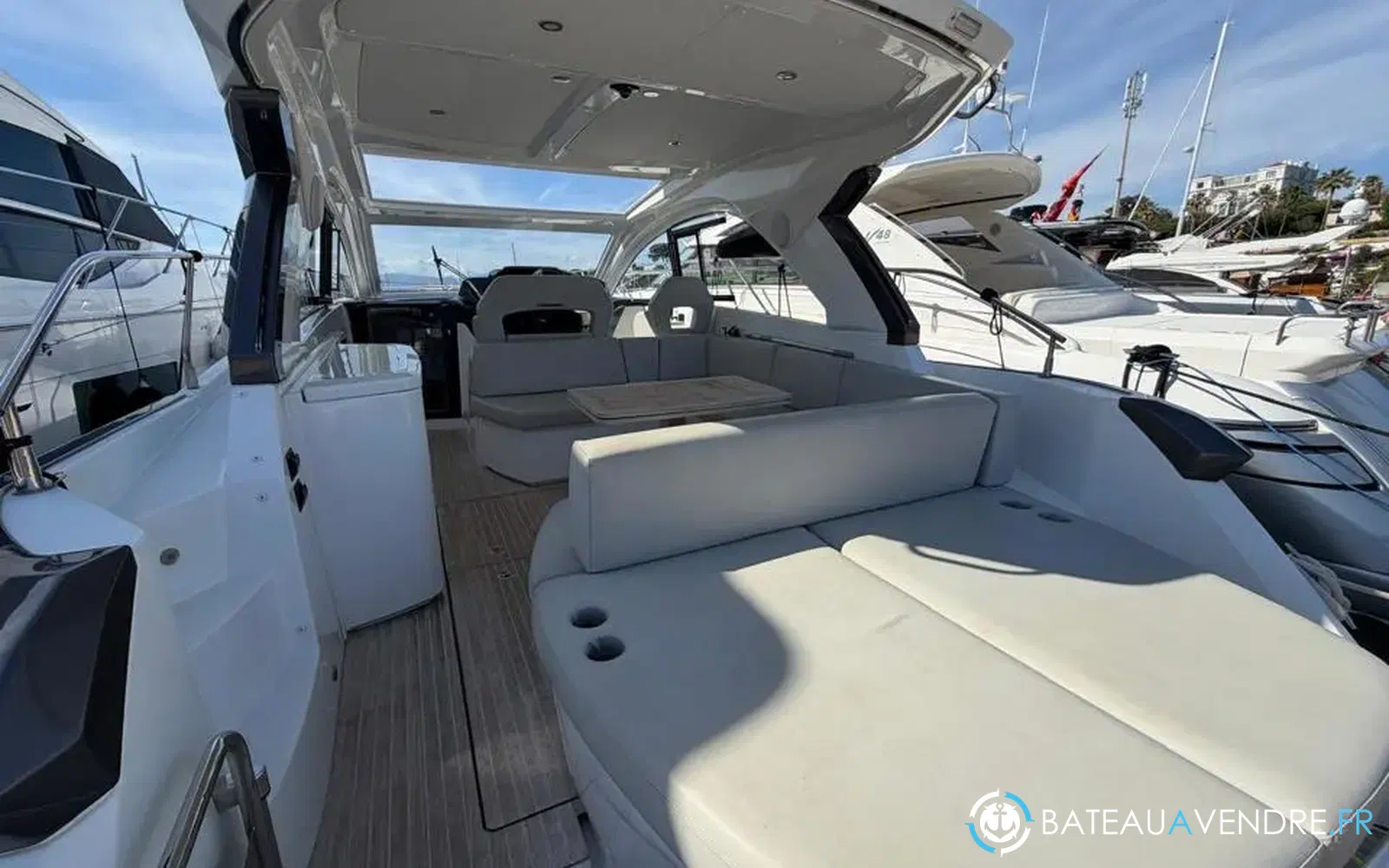 slider 3 Beneteau Gran Turismo 41