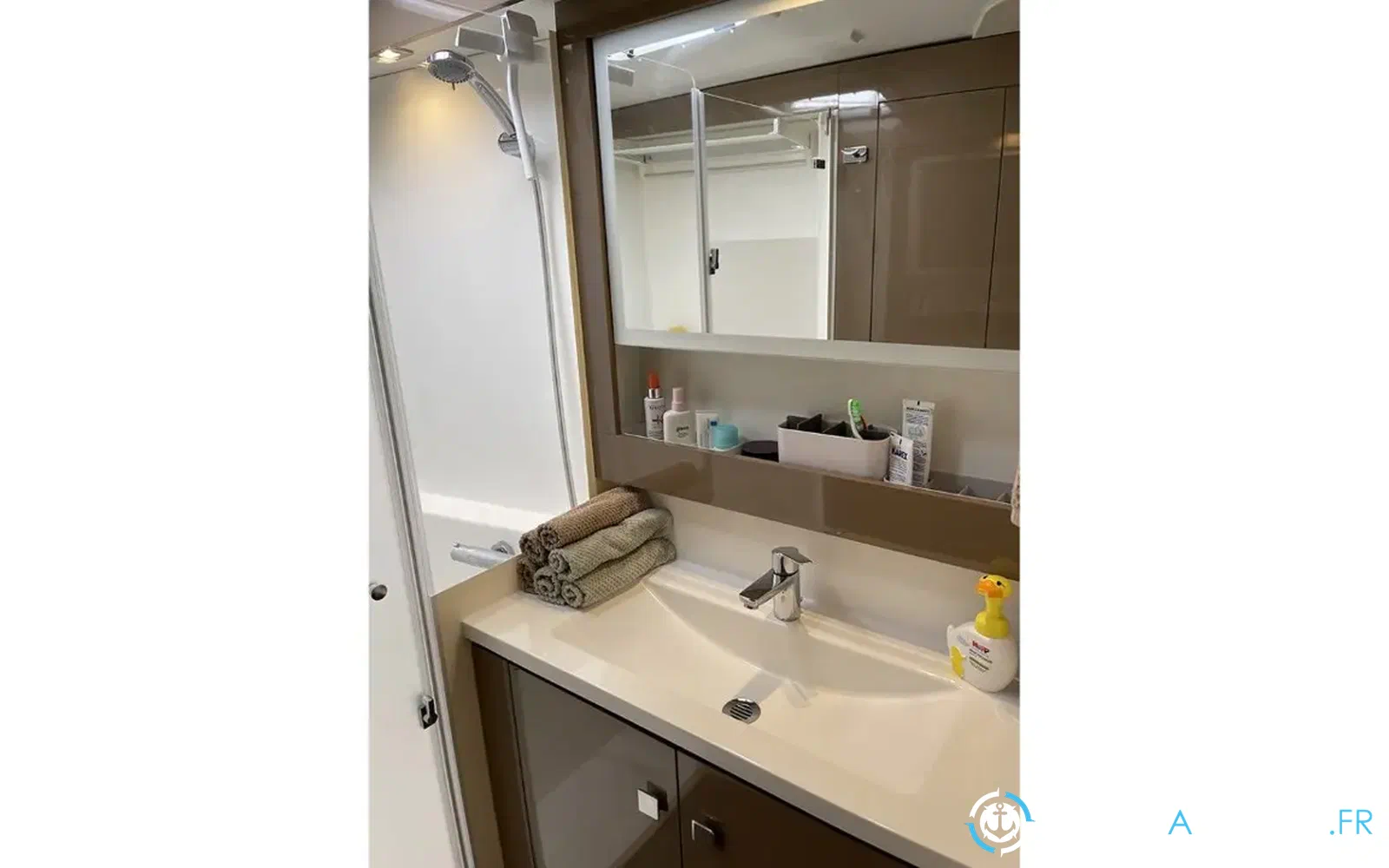 slider 19 Fountaine Pajot Lucia 40