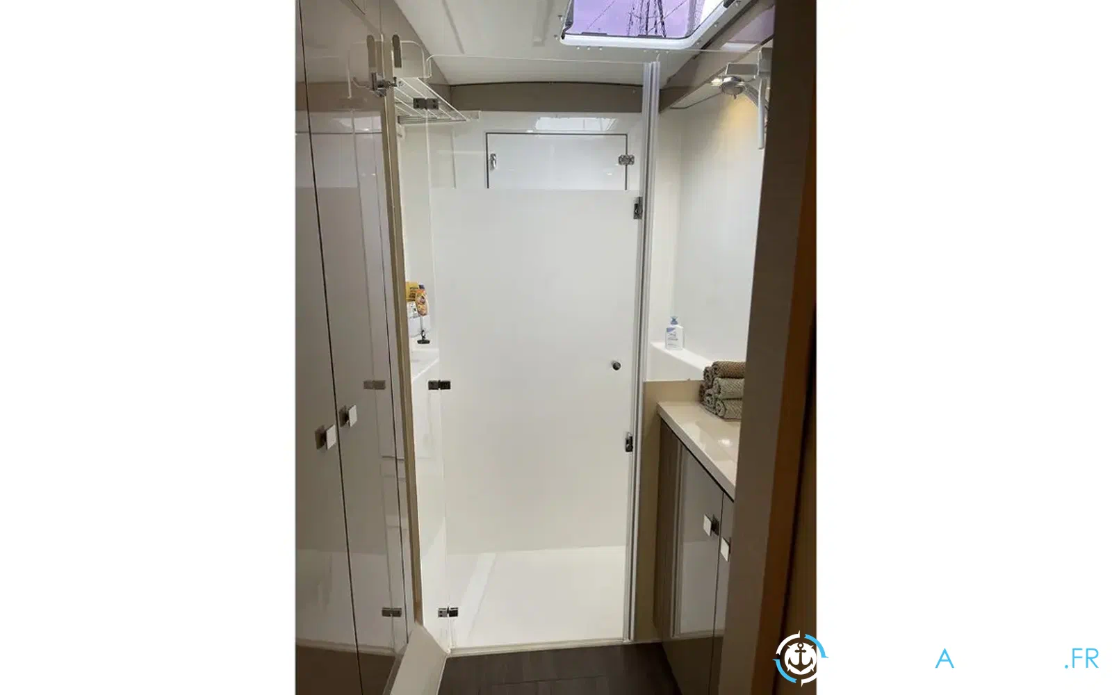 slider 20 Fountaine Pajot Lucia 40