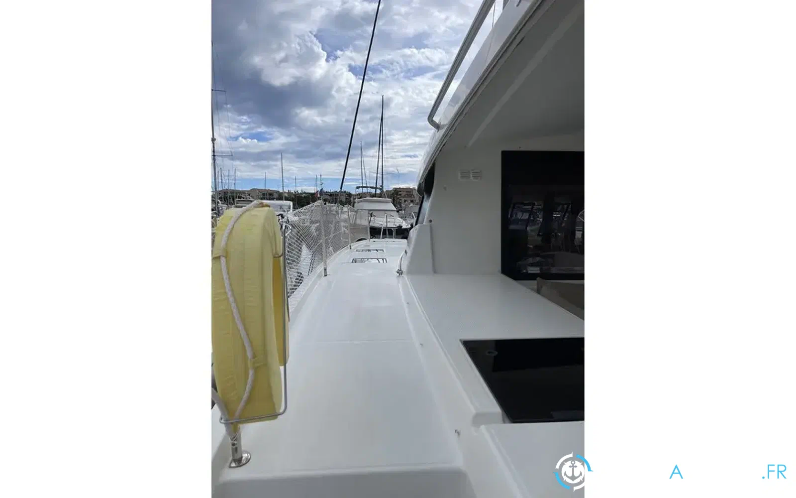 slider 5 Fountaine Pajot Lucia 40