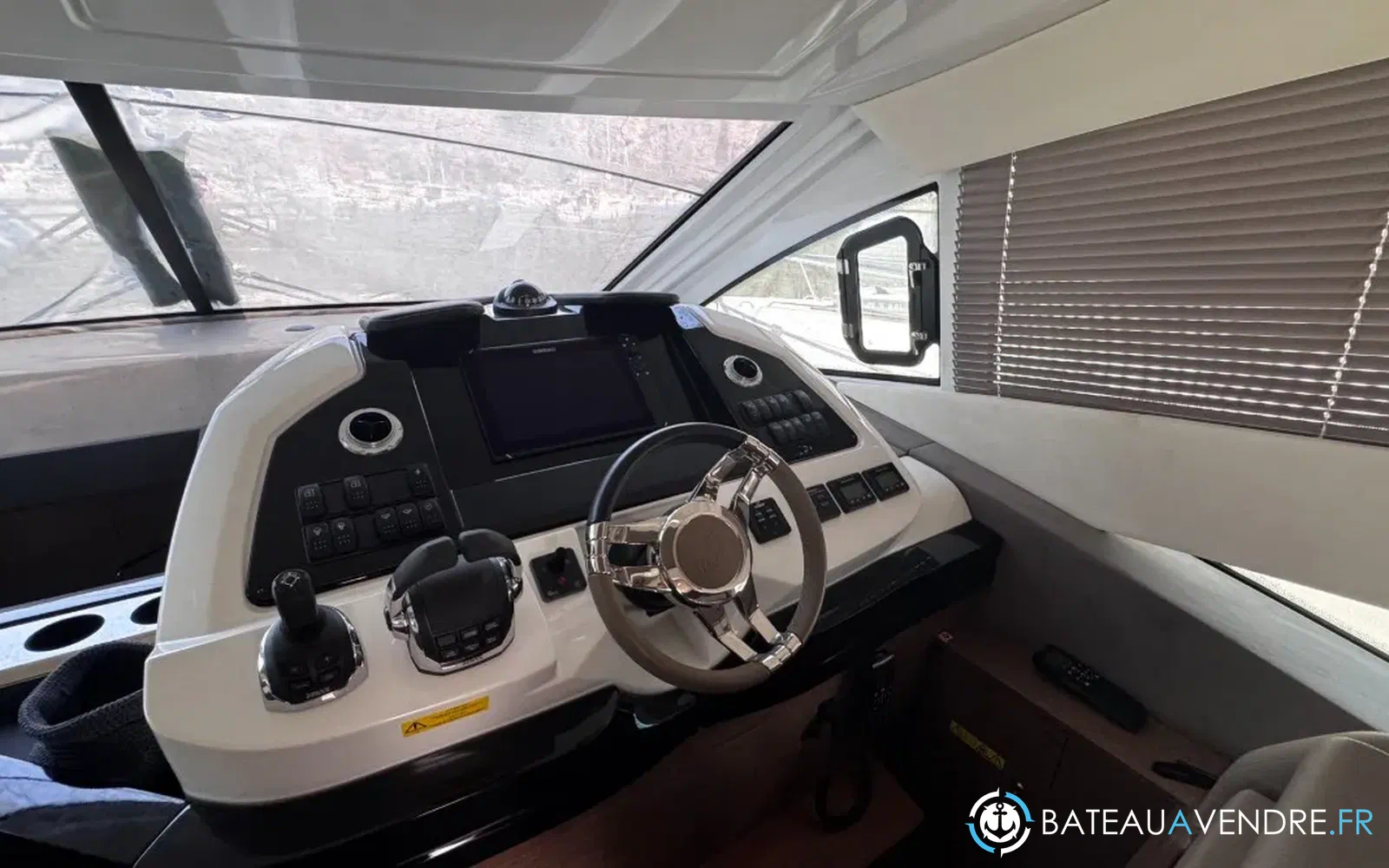 slider 15 Beneteau Gran Turismo 50 FLY