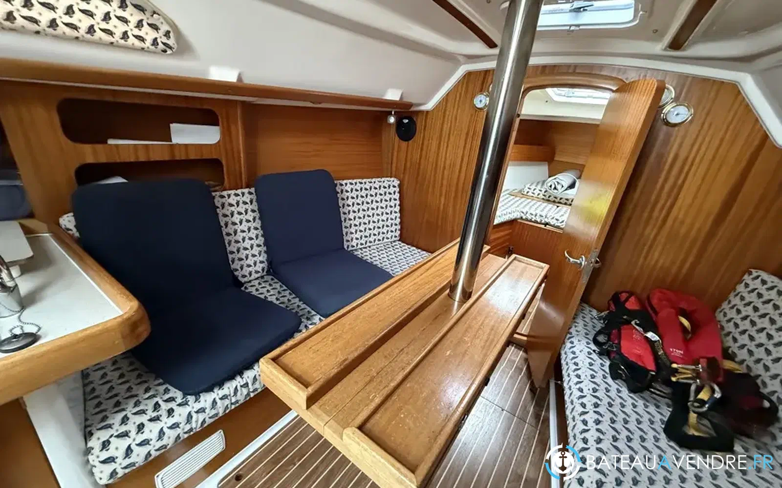 slider 21 Dufour 30 Classic