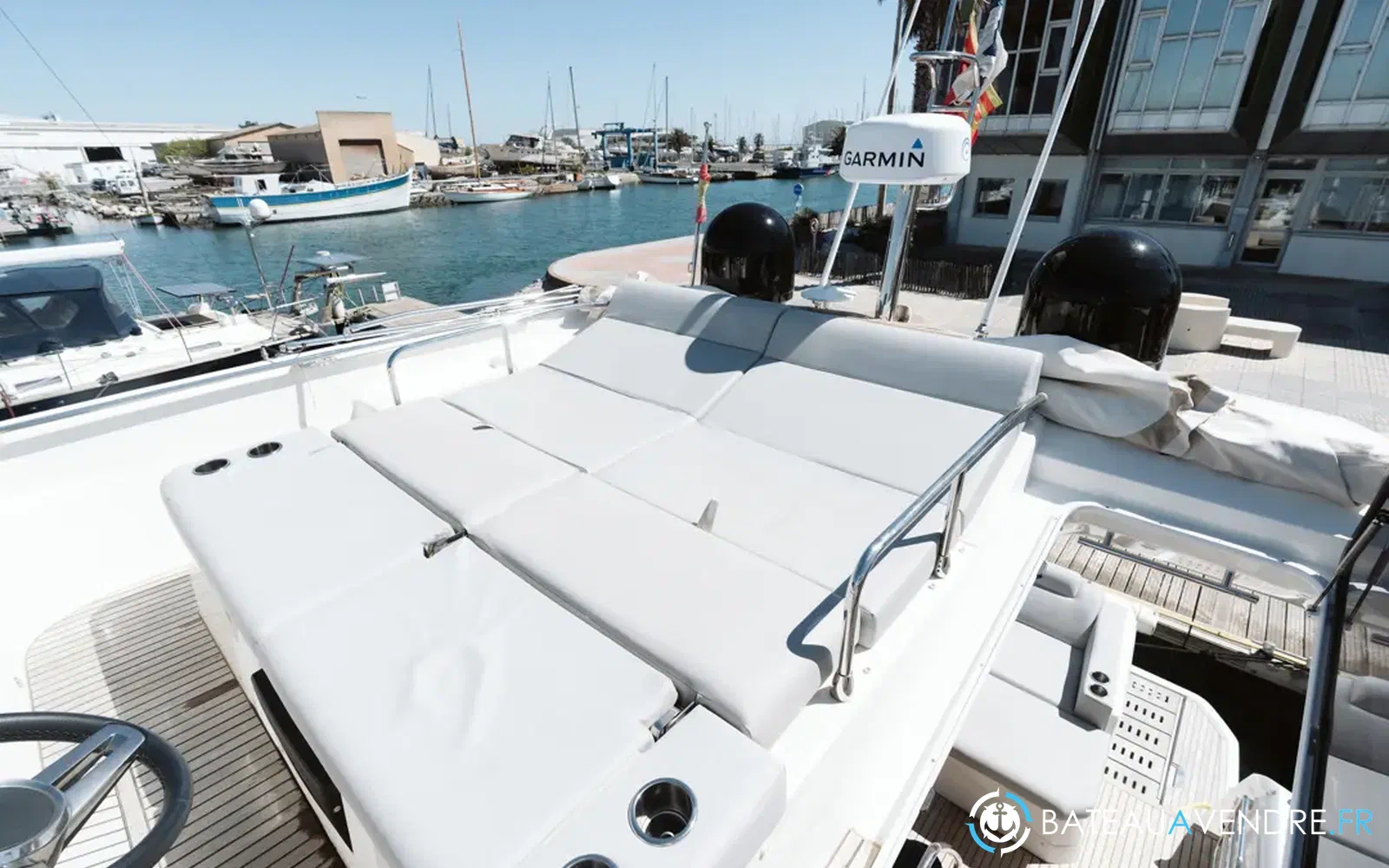 slider 12 Prestige Yachts Prestige 590 S