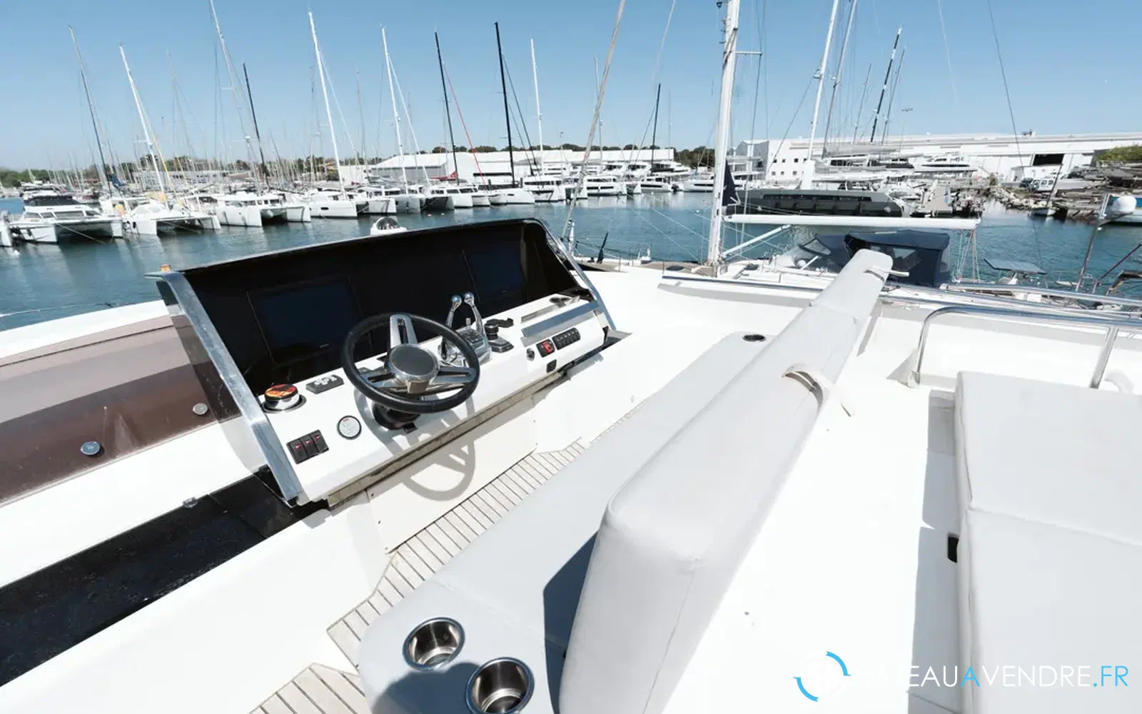 slider 14 Prestige Yachts Prestige 590 S