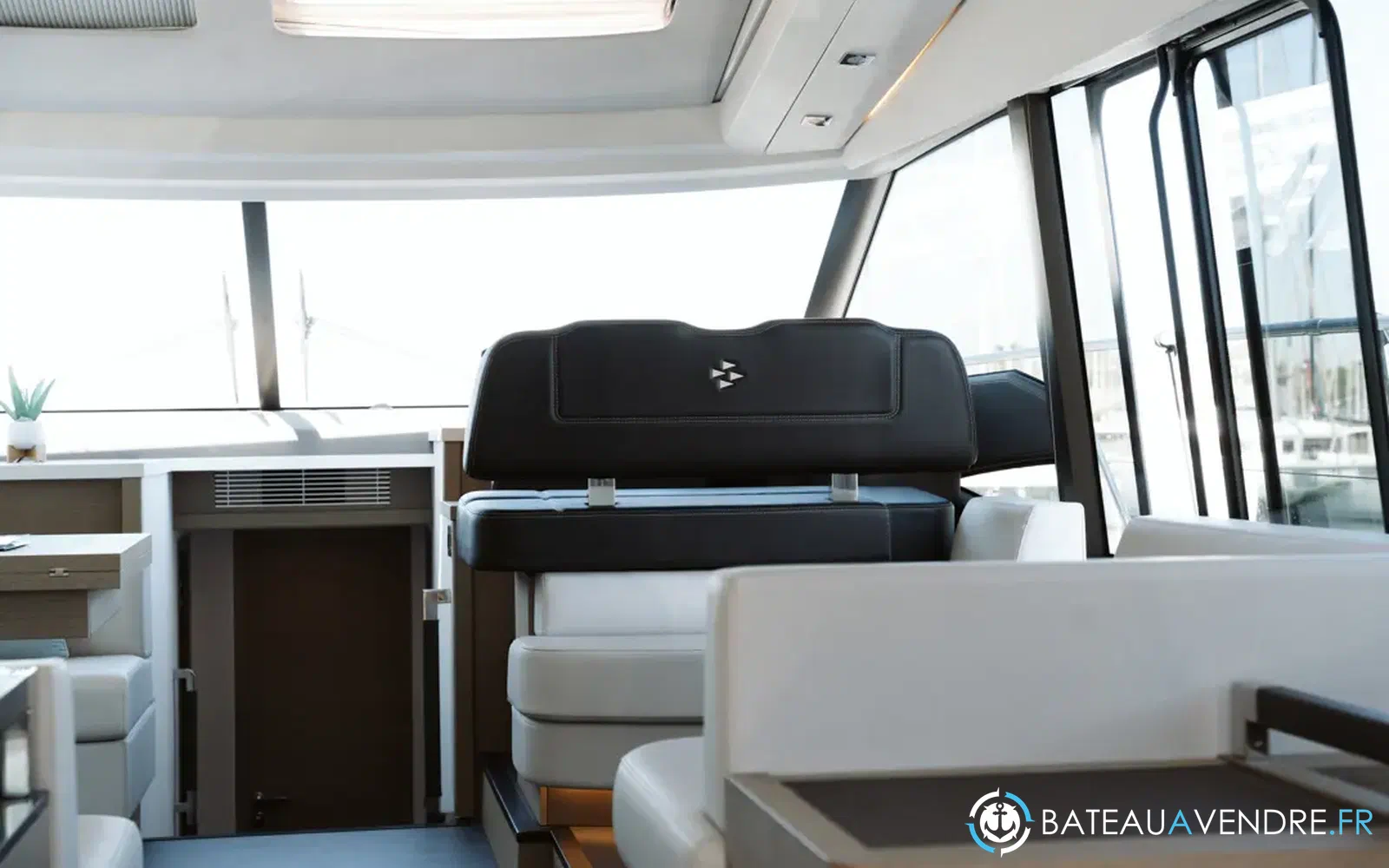 slider 23 Prestige Yachts Prestige 590 S