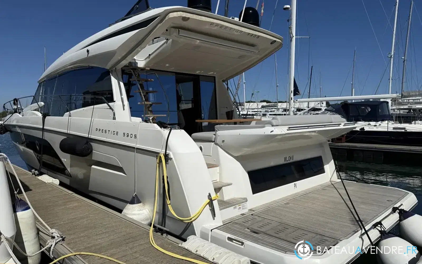 slider 3 Prestige Yachts Prestige 590 S