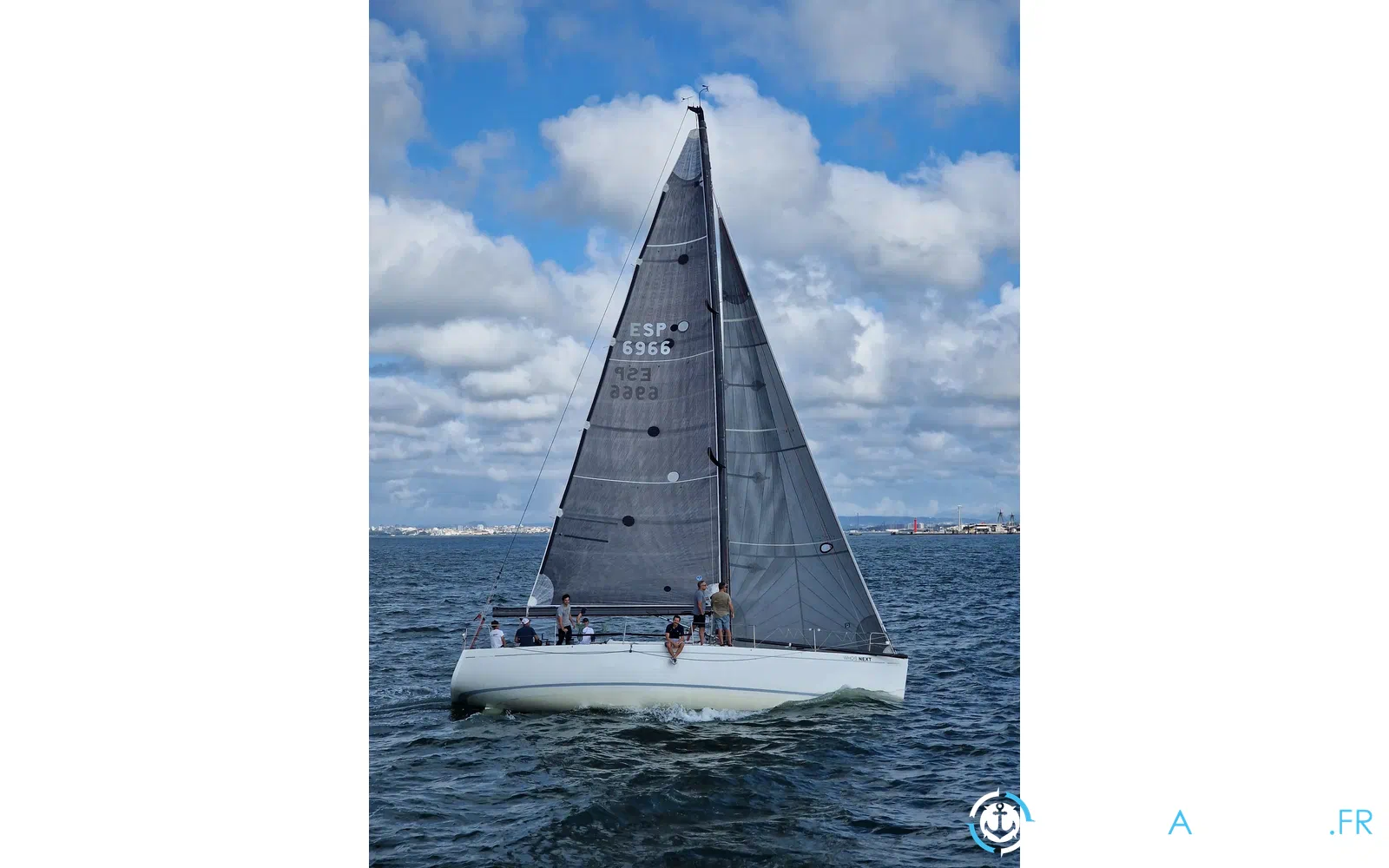 slider 4 Comar Yachts COMET 41S MOD - WHO S NEXT
