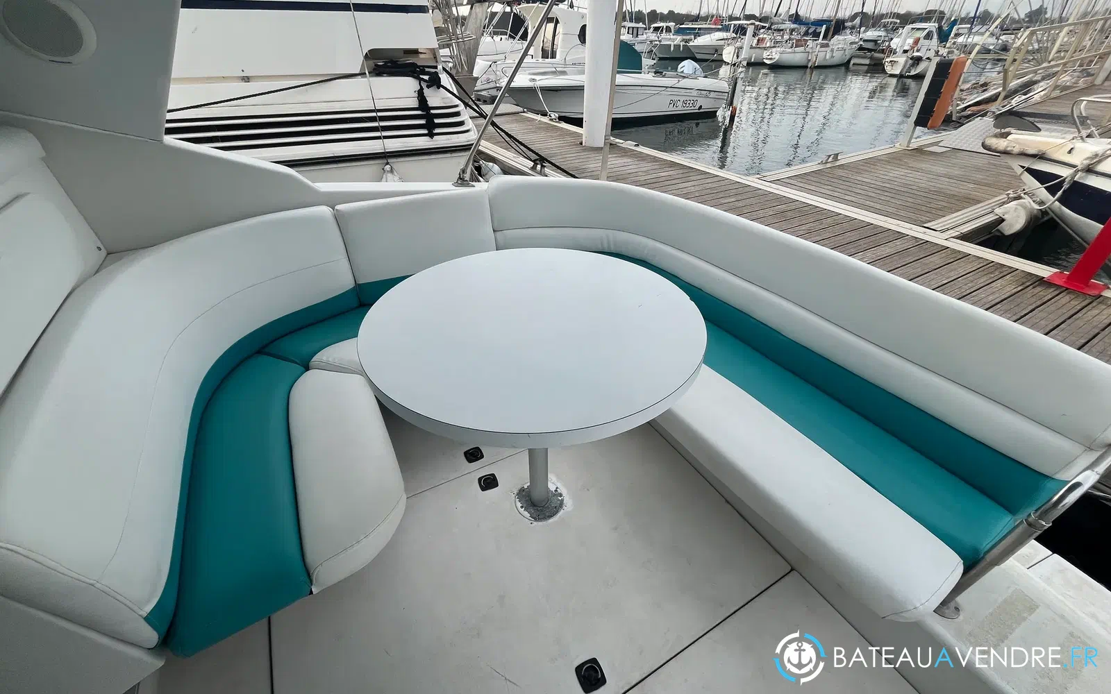 slider 9 Chris Craft Crowne 302