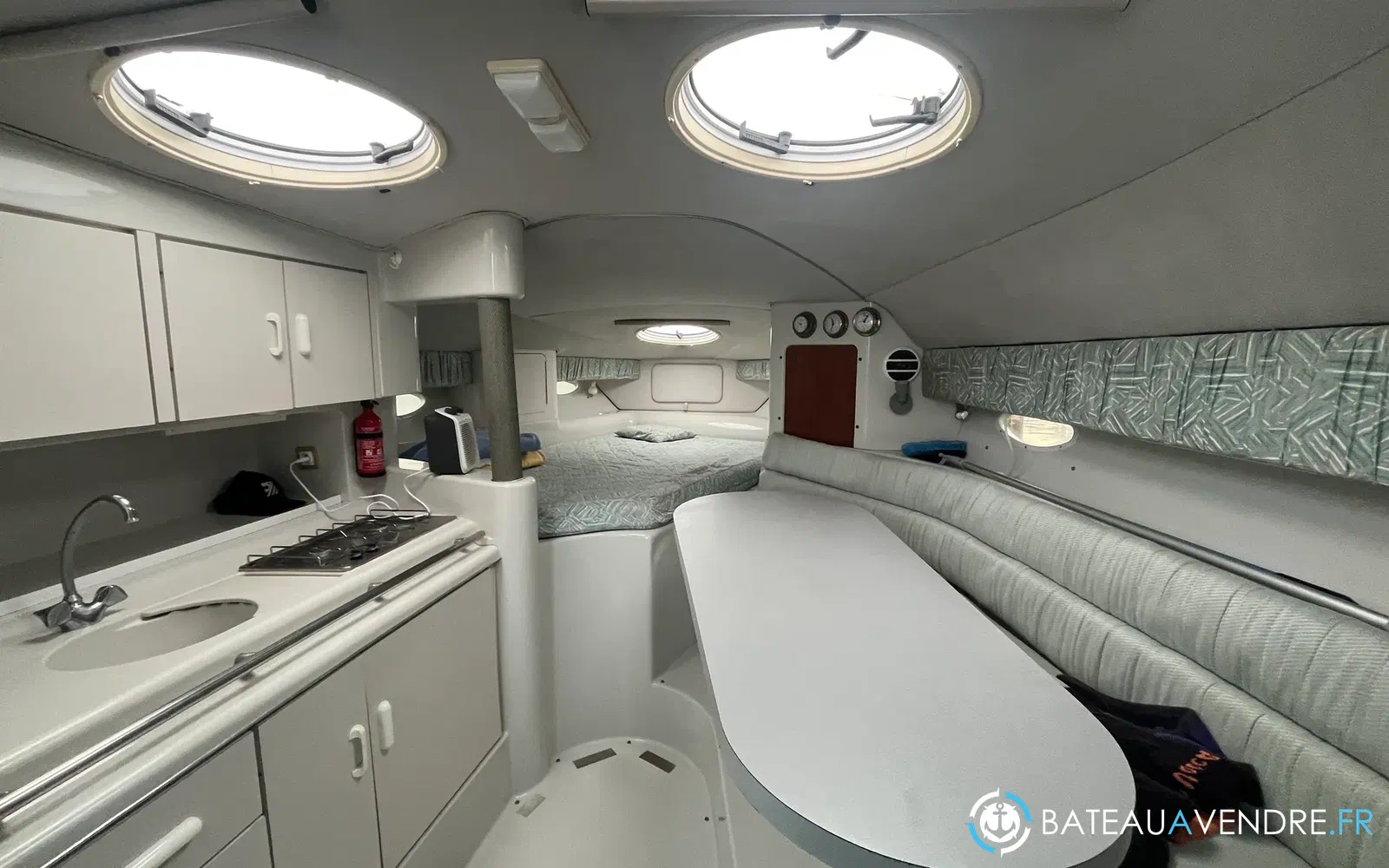 slider 10 Chris Craft Crowne 302