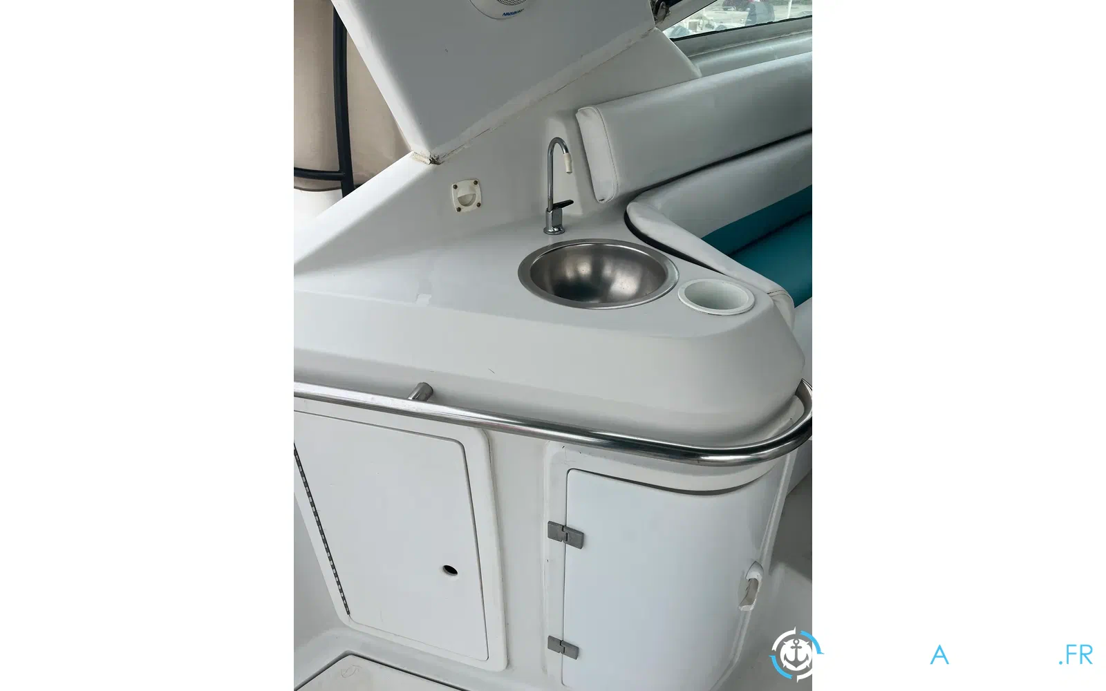 slider 6 Chris Craft Crowne 302