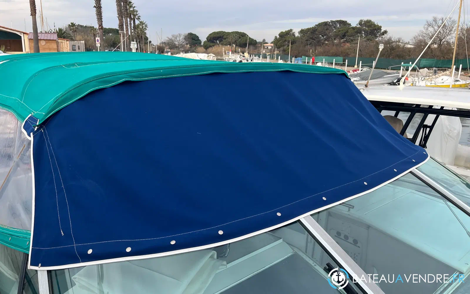 slider 14 Chris Craft Crowne 302