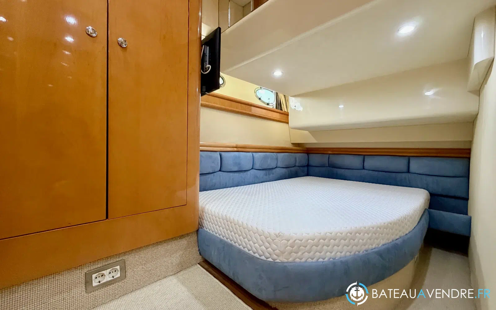 slider 15 Fairline Phantom 50