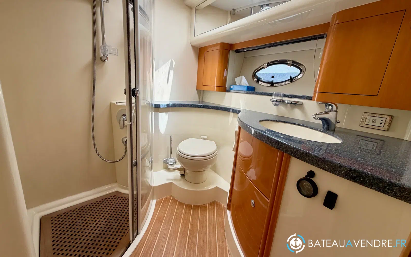 slider 13 Fairline Phantom 50