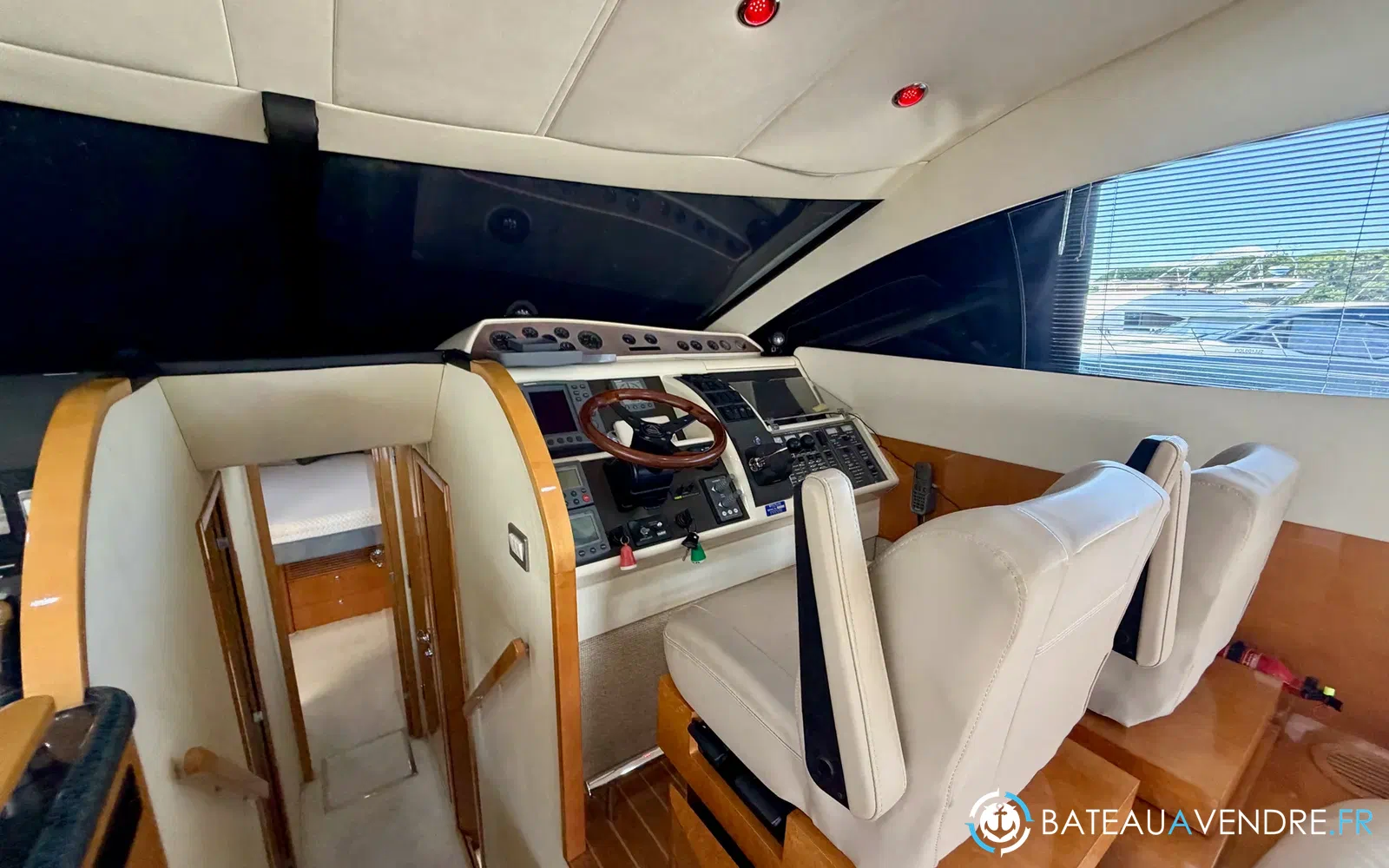 slider 9 Fairline Phantom 50