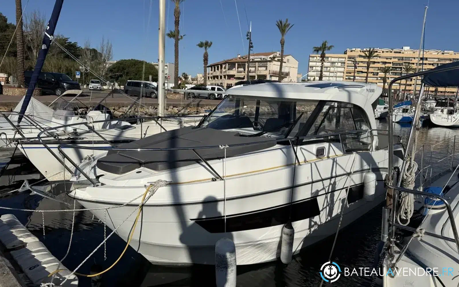 slider 1 Beneteau Antares 9 OB