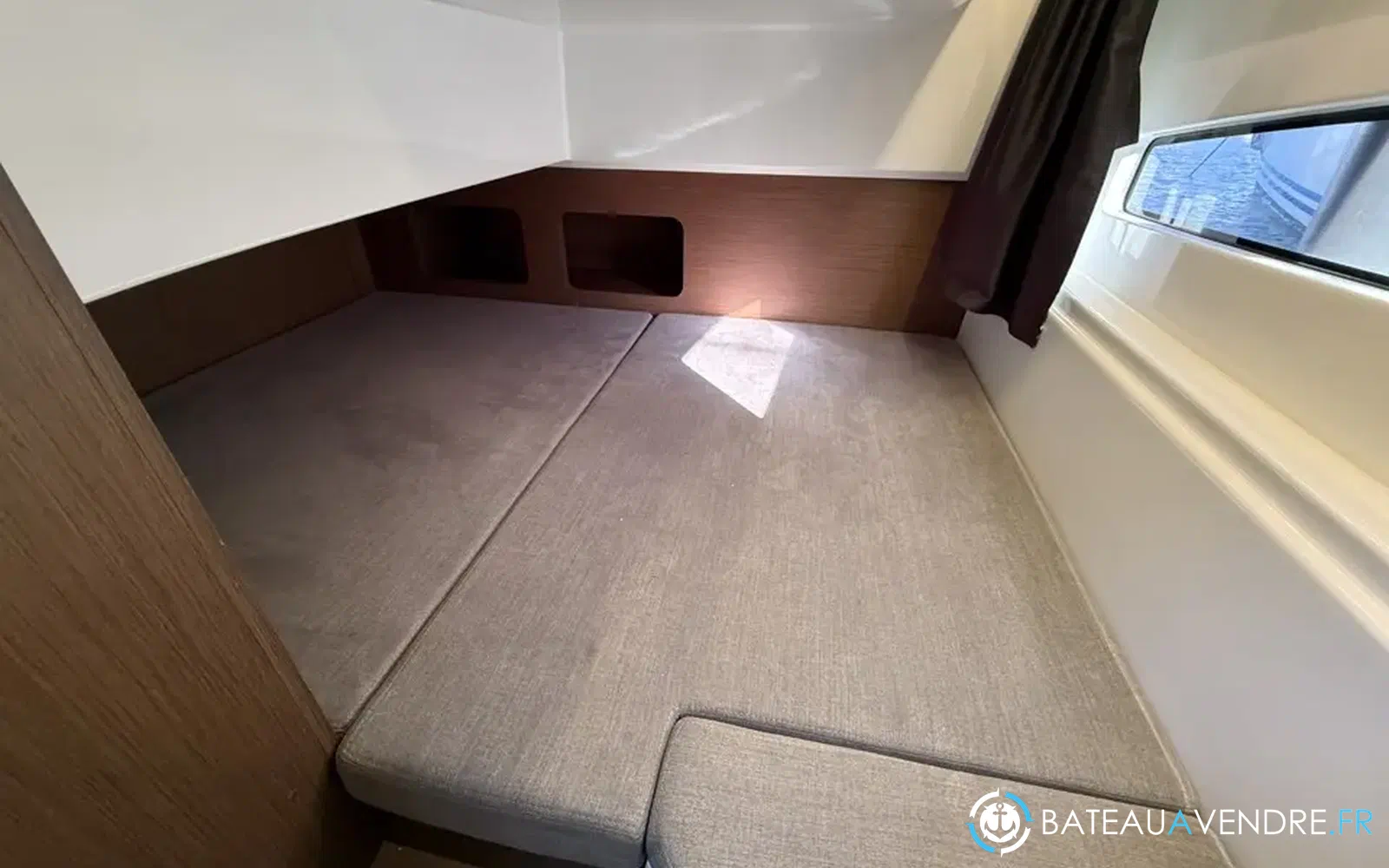 slider 22 Beneteau Antares 9 OB