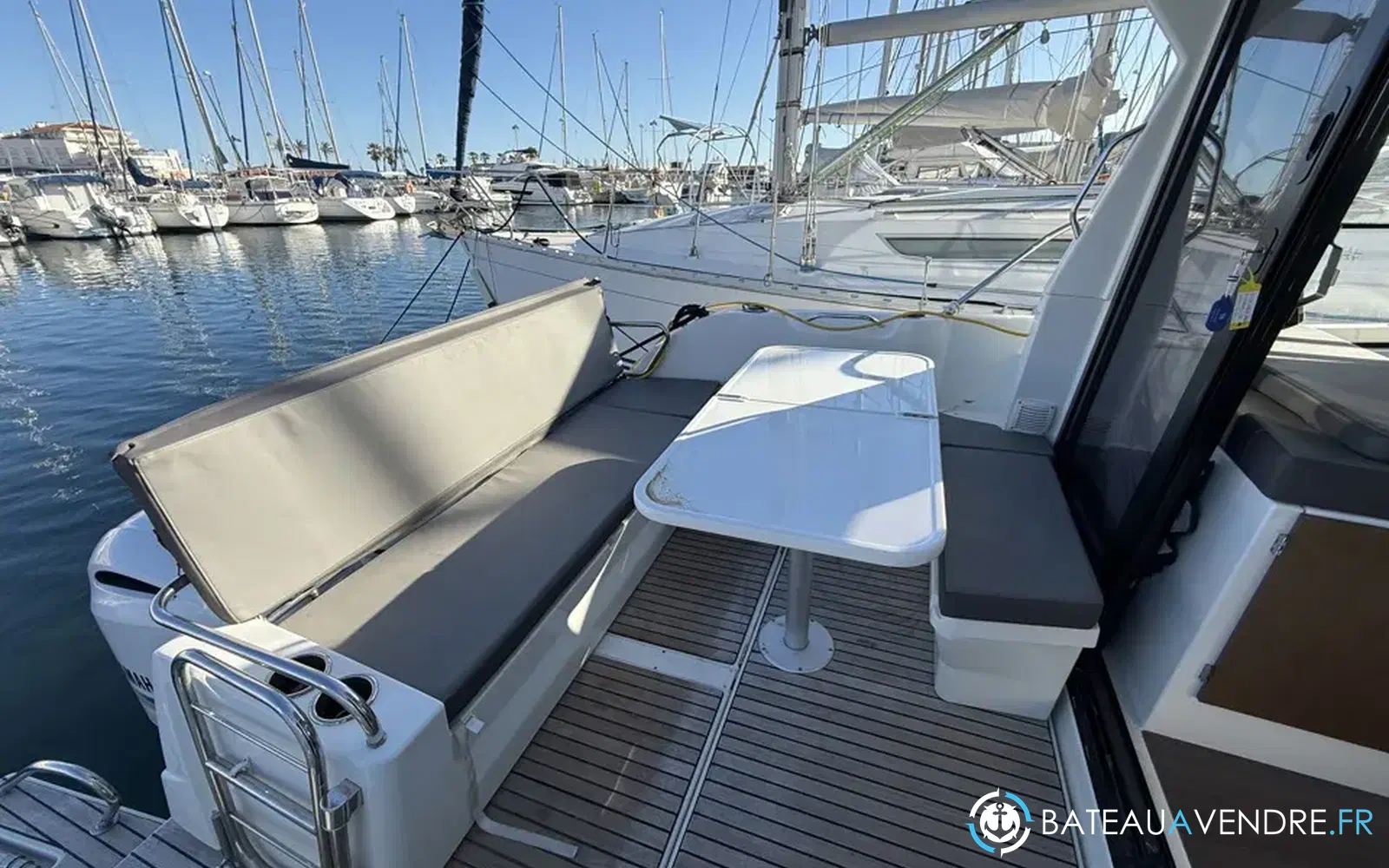 slider 3 Beneteau Antares 9 OB