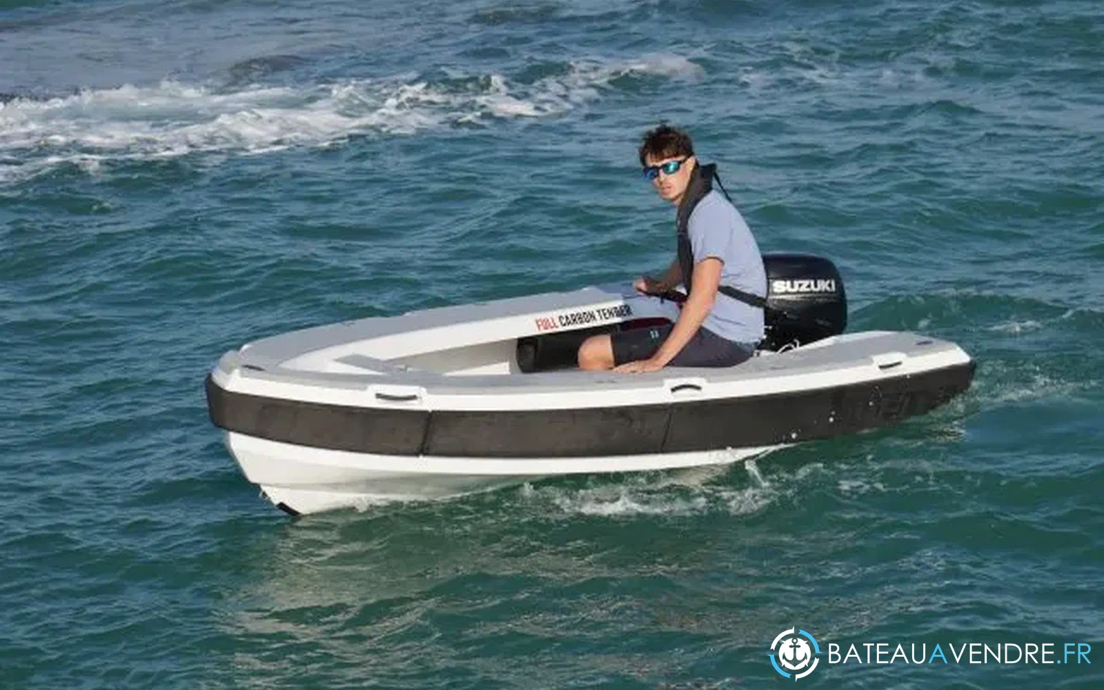 slider 0 3D Tender REEF CARBONE 320